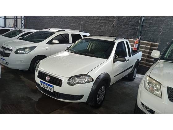 FIAT STRADA 1.4 MPI TREKKING CE 8V FLEX 2P MANUAL FIAT STRADA 1.4 MPI TREKKING CE 8V FLEX 2P MANUAL